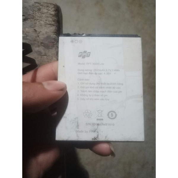 Pin điện thoại FPT X508 lite cũ.