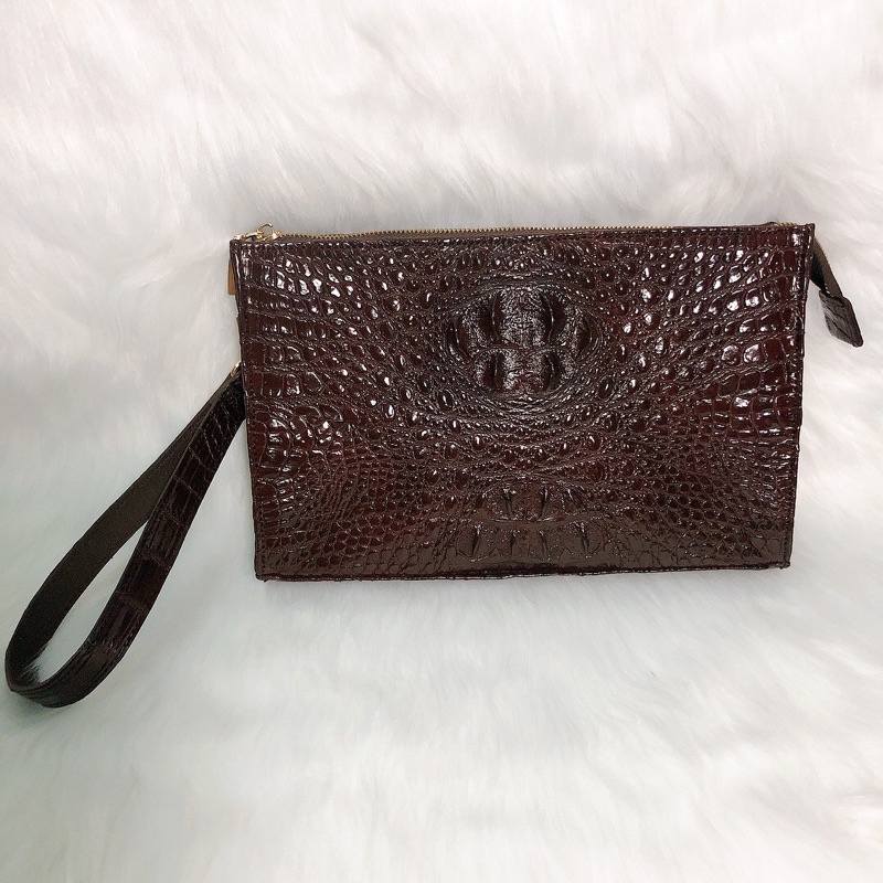 Ví nam cầm tay, da cá sấu thật, có khoá số, kích thước 25cm- 15cm, màu nâu socola