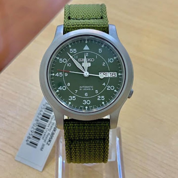 Đồng hồ nam chính hãng Seiko Máy Cơ SNK805K2S Dây Nato - Mặt Xanh Lá - Bảo Hành Chín