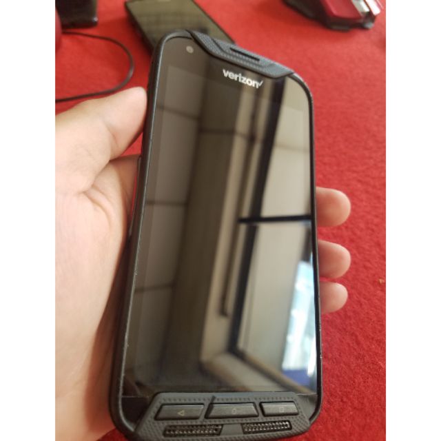 Điện thoại Kyocera DuraFoce Pro E6810