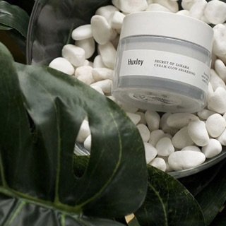 Kem dưỡng trắng Huxley Cream Glow Awakening