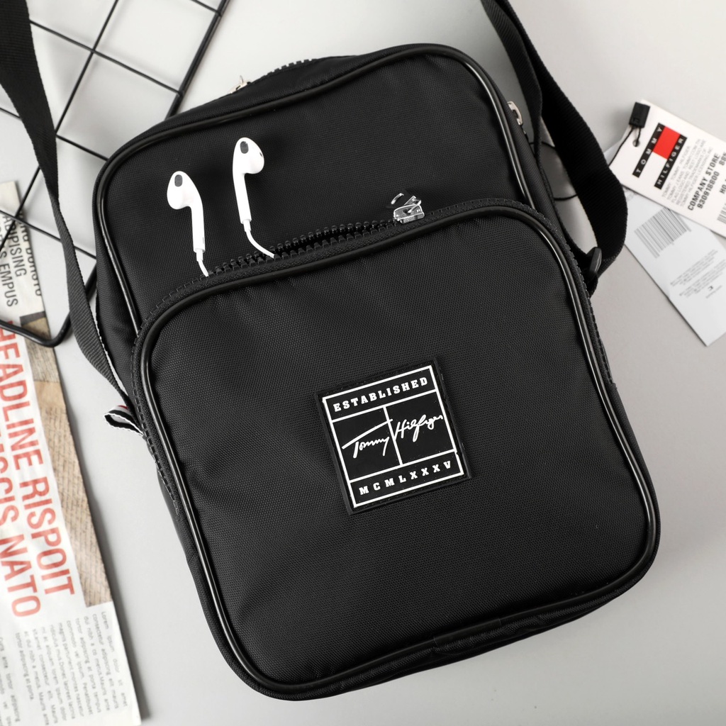 Túi đeo chéo nam nữ unisex đựng ipad đồ cá nhân hàng nhập khẩu logo đúc nguyên khối nổi bật  đến từ TOMMY