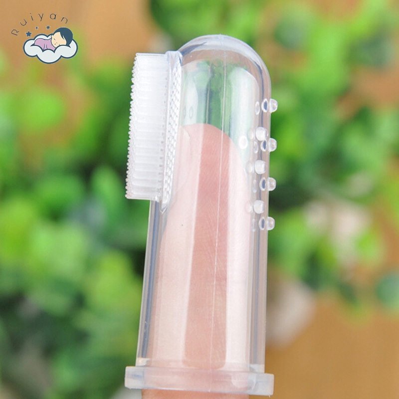 Bàn chải đánh răng bằng silicon tiện lợi cho bé