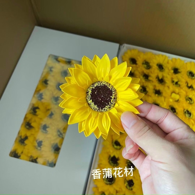 Hoa hướng dương sáp hộp 50 bông