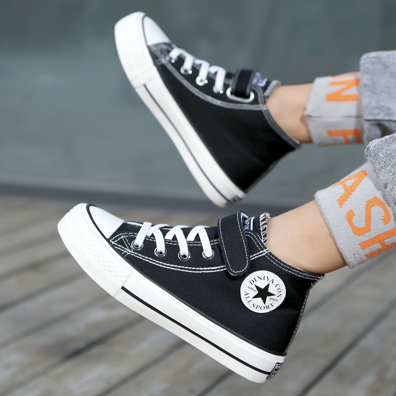 Giày Thể Thao Converse Thời Trang Năng Động