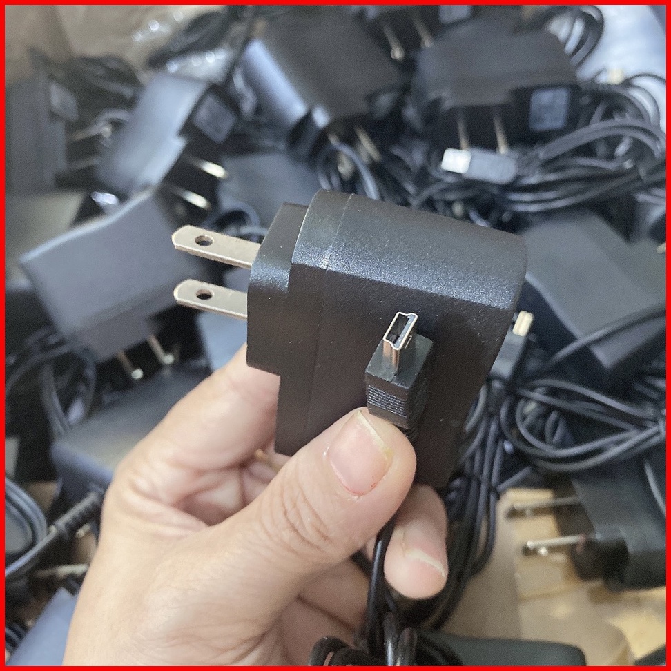 Sạc V3 chân vuông , sạc loa đài và các dòng máy chân vuông V3, qmobile