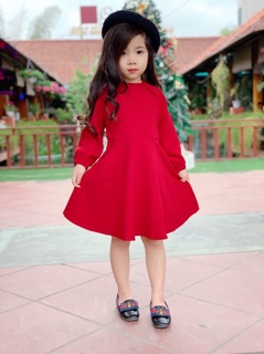 ĐẦM XOÈ KHUY BỌC