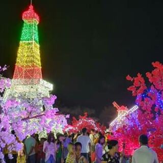 Áo của thùy lê