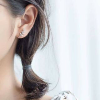 nhẫn-bông tai cành lá