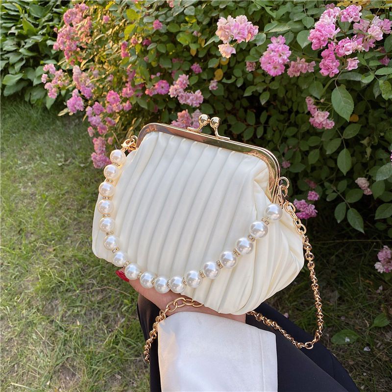 Túi Đeo Chéo Xếp Ly Đính Ngọc Trai Thời Trang Dành Cho Nữ