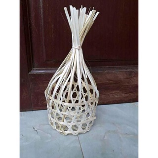 Làn tre túm đựng trứng