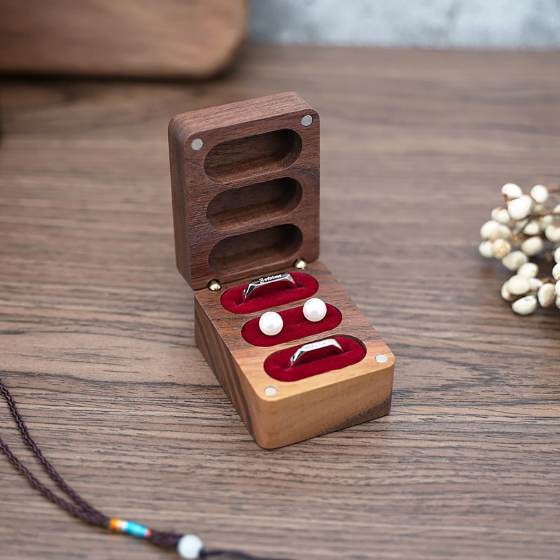 Giá Đỡ Trưng Bày Nhẫn Bằng Gỗ Thiết Kế Độc Đáo