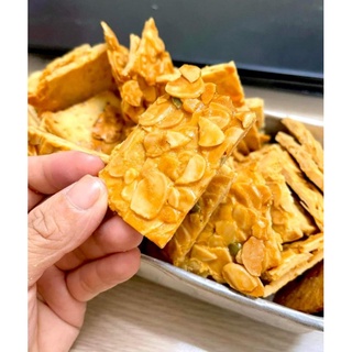 Bánh hạnh nhân, bánh hạt hạnh nhân giòn thơm 500g