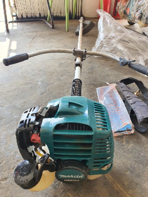 Máy cắt cỏ Makita , Robin nhật bải