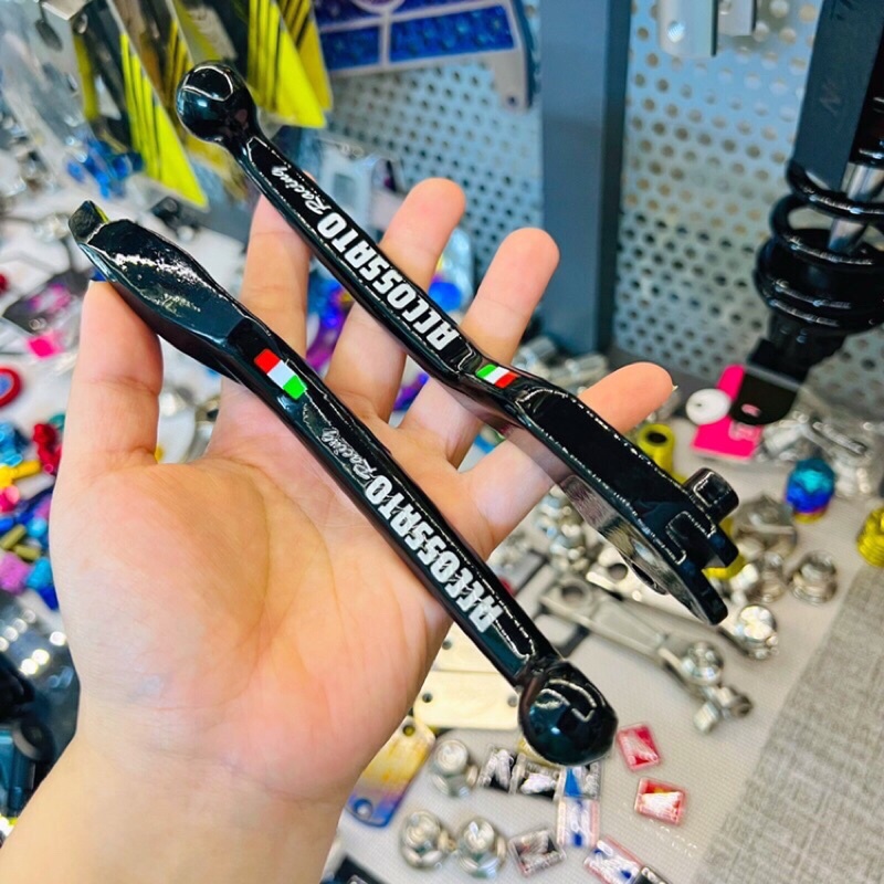 Tay thắng mod chữ Accossato Racing gắn như zin dùng cho tất cả dòng xe