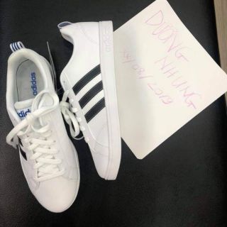 Giày adidas auth
