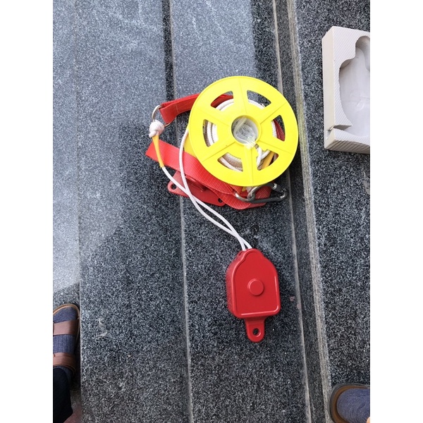 Bộ thang dây thoát hiểm hạ chậm 30m - dây thoát hiểm tự động