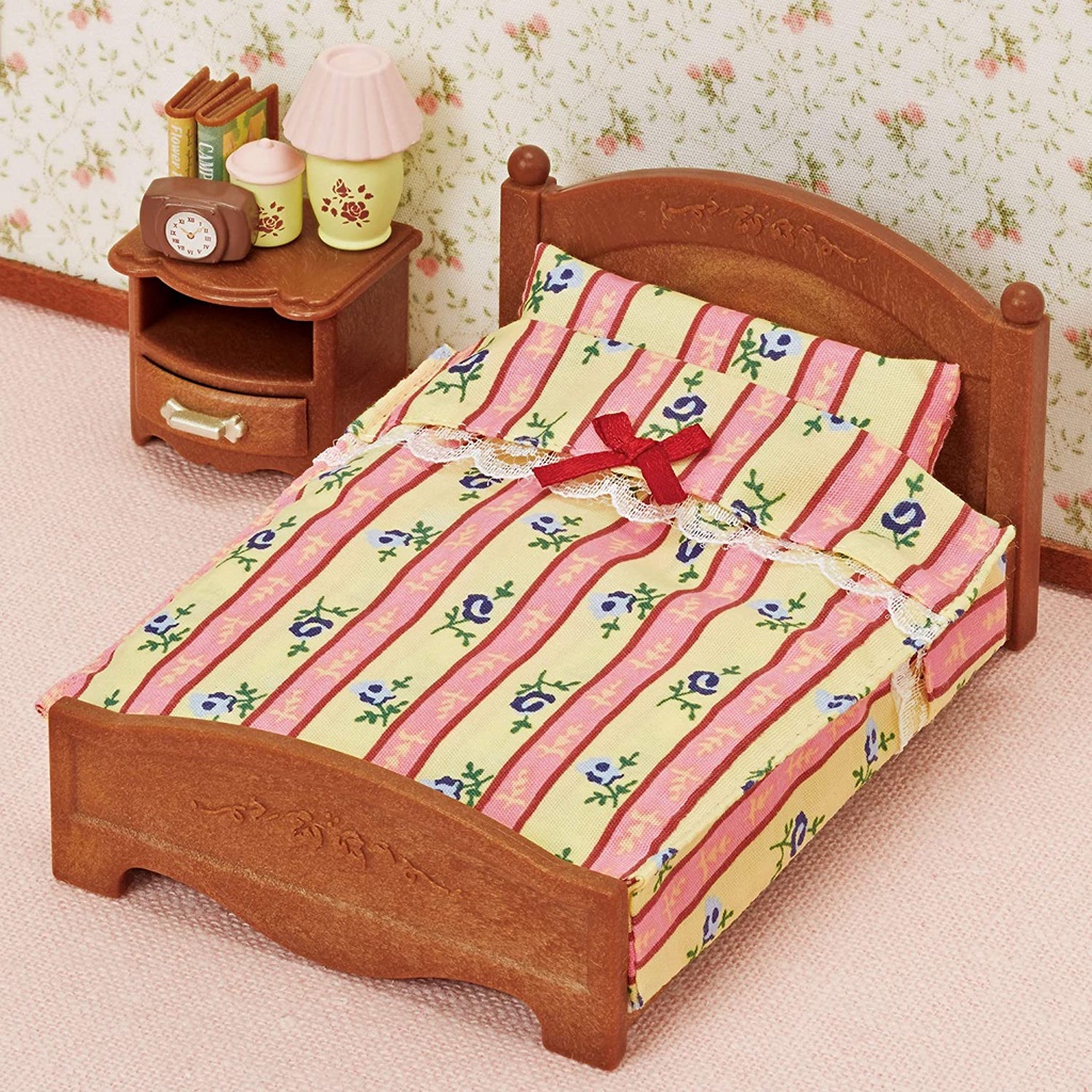 Sylvanian Families Bộ Giường Đôi Nhỏ Semi Double Bed