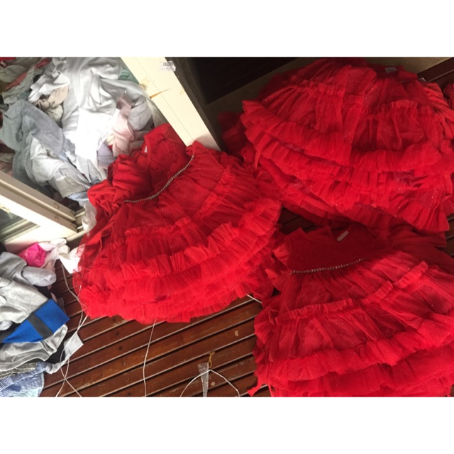 Combo váy và yếm cho bé gái