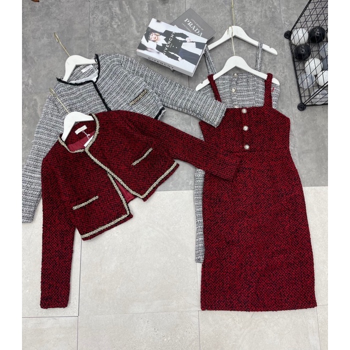 Set váy dạ và áo khoác viền kim tuyến