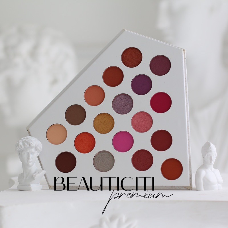 BẢNG PHẤN MẮT NHŨ LÌ 18 Ô KIM CƯƠNG | BigBuy360 - bigbuy360.vn