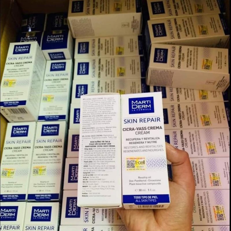 Kem dưỡng martiderm cicra-vass siêu phẩm phục hồi bất chấp mọi thể lọai da. Thần hộ mệnh làn da 😍😍🌺