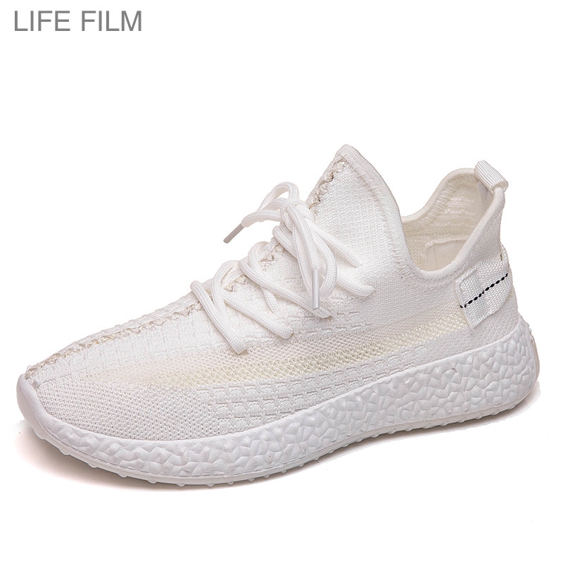 Giày Thể Thao Trắng