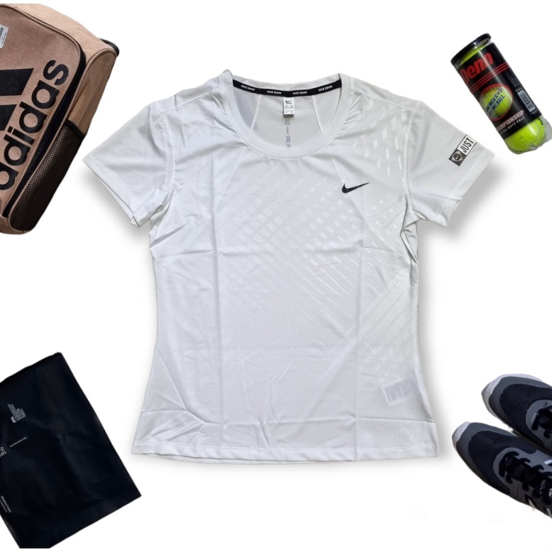 Áo thun Nike Nữ- màu trắng