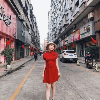 Đầm đỏ sườn xám cách tân siêu hot 2020