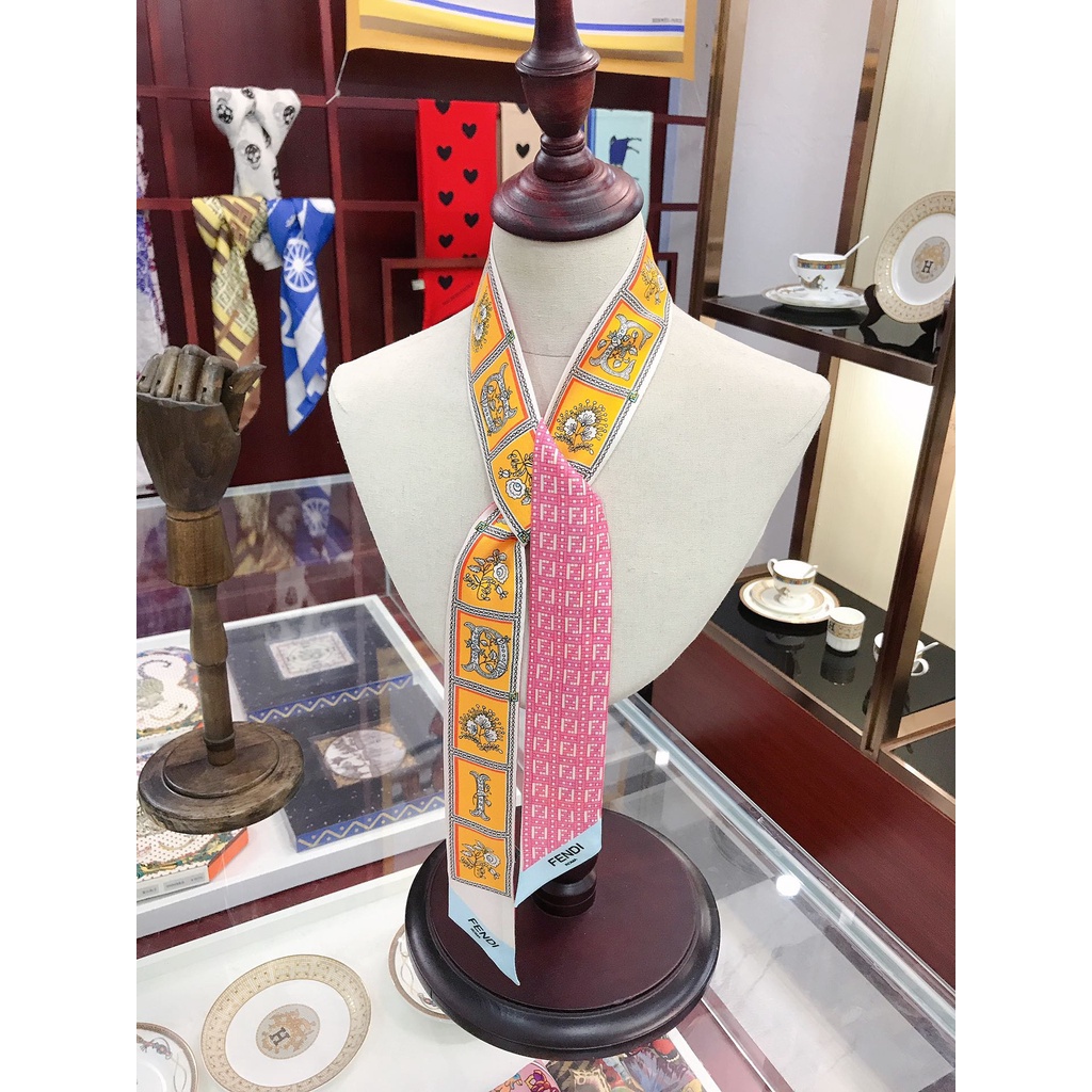 Khăn Quàng Cổ / Xách Tay Bằng Ruy Băng Lụa In Họa Tiết FF 2022 Cho Nữ