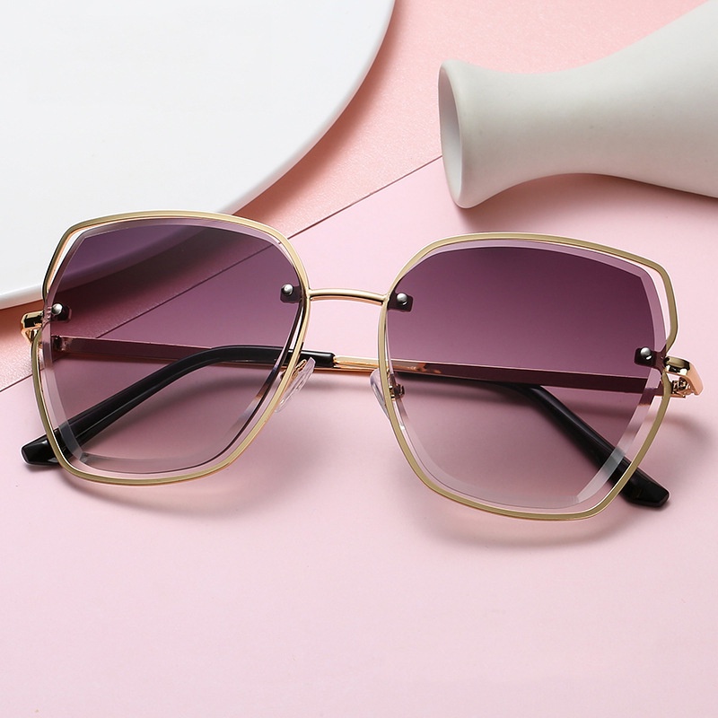 Kính Mát Gọng Vuông Lớn Phong Cách Vintage Sang Trọng Cho Nữ