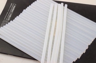 Combo 50 cây keo nến dài 15cm ( Dùng cho súng nhỏ )