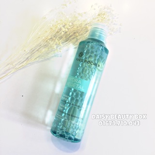 Nước cân bằng da YVES ROCHER HYDRATING TONER 200ML