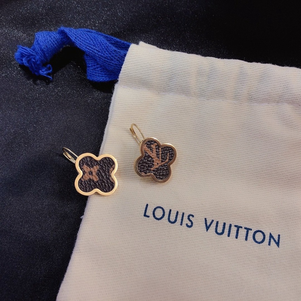 LOUIS VUITTON Khuyên Tai Tròn Bằng Thép Titan In Logo LV Thời Trang