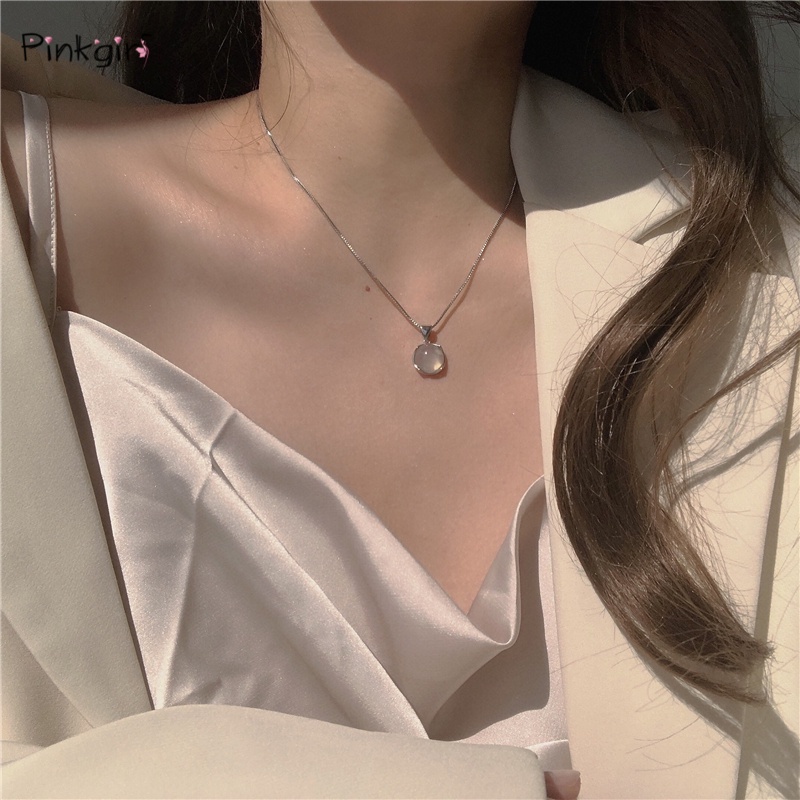 Vòng cổ bạc mặt tròn sang trọng cho nữ