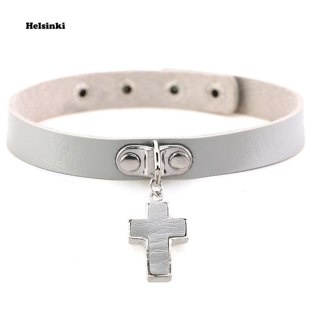 Vòng cổ choker nữ giả da mặt hình chữ thập