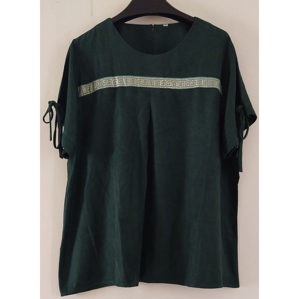 Hàng Đầu Nữ Màu Xanh Lá Cây Trơn Kích Thước Lớn JUMBO UK.5-XL