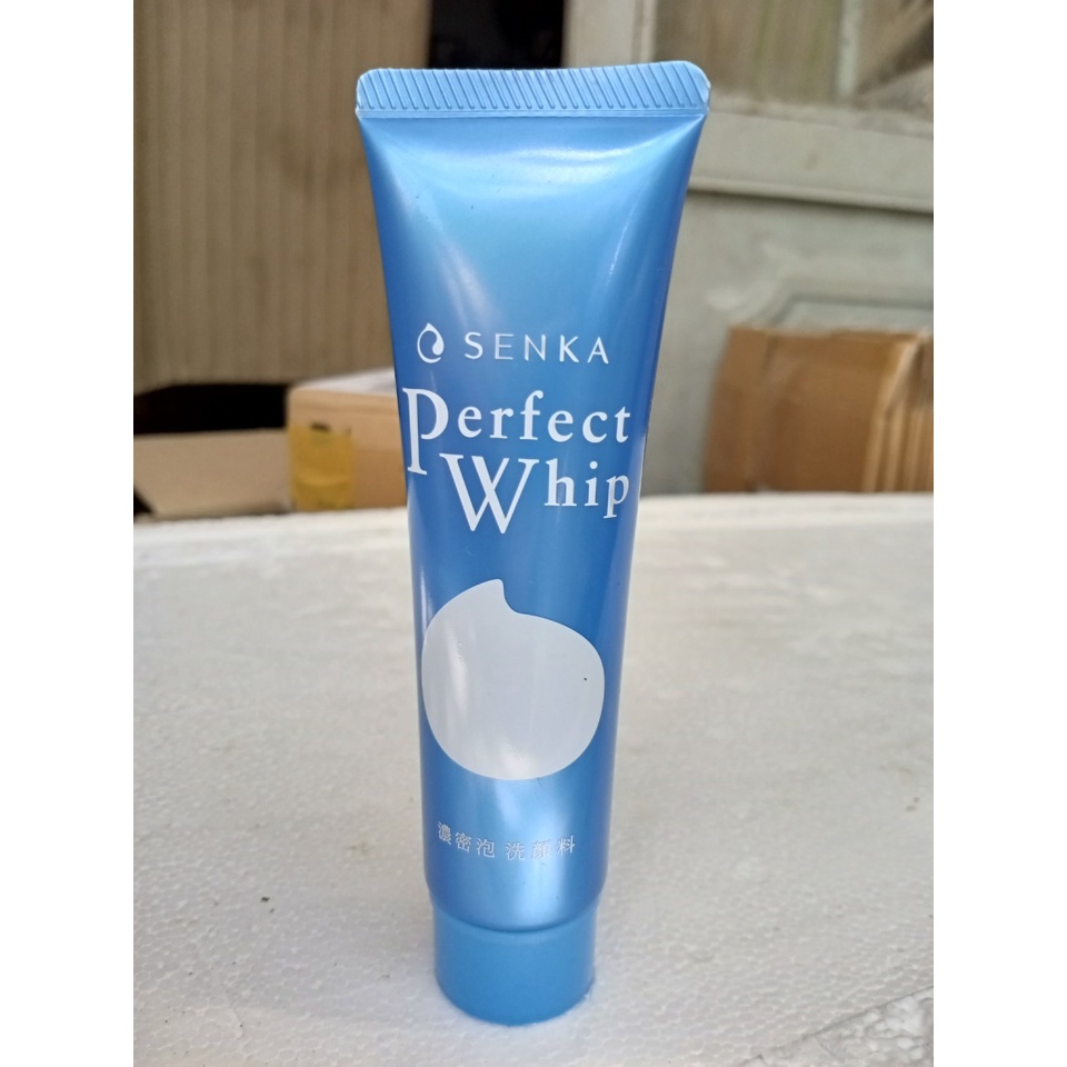Sữa rửa mặt chiết xuất tơ tằm trắng Senka Perfect Whip 50g | BigBuy360 - bigbuy360.vn