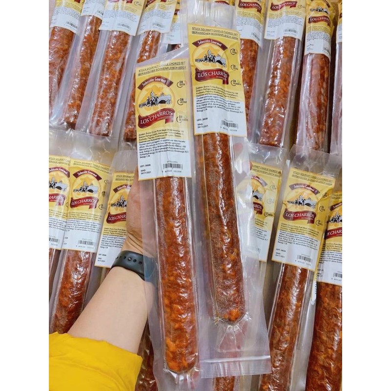 Xúc xích khô (Salami)