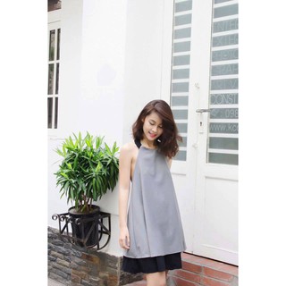 váy xòe cổ yếm