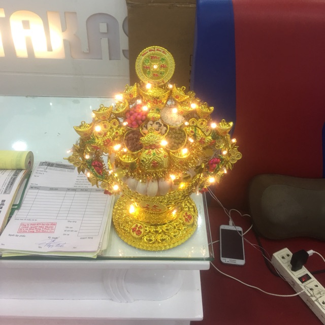 sỉ thap den led