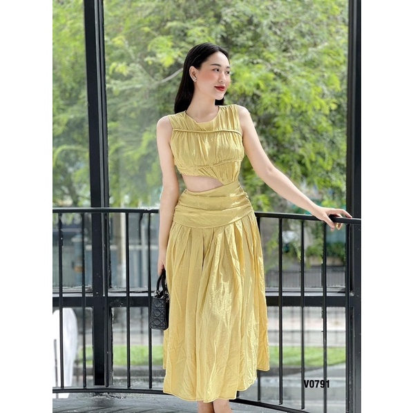 Váy đũi khoét eo