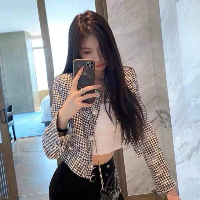 Blazer dạ kẻ dáng ngắn