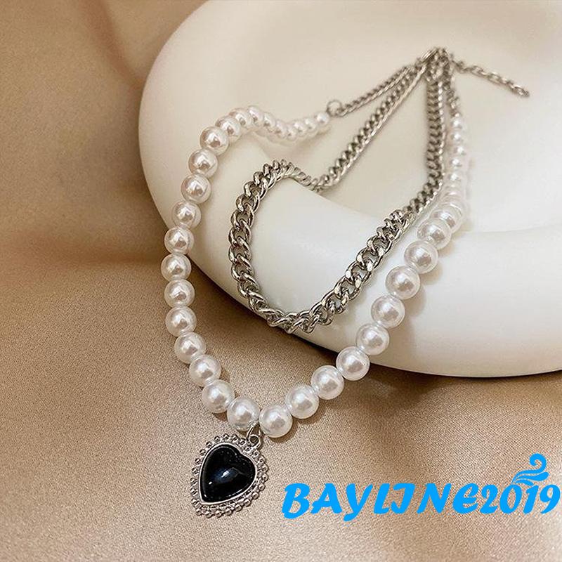 Vòng cổ Kim Loại Màu Đen Mặt Trái Tim Đính Đá Và Ngọc Trai Giả