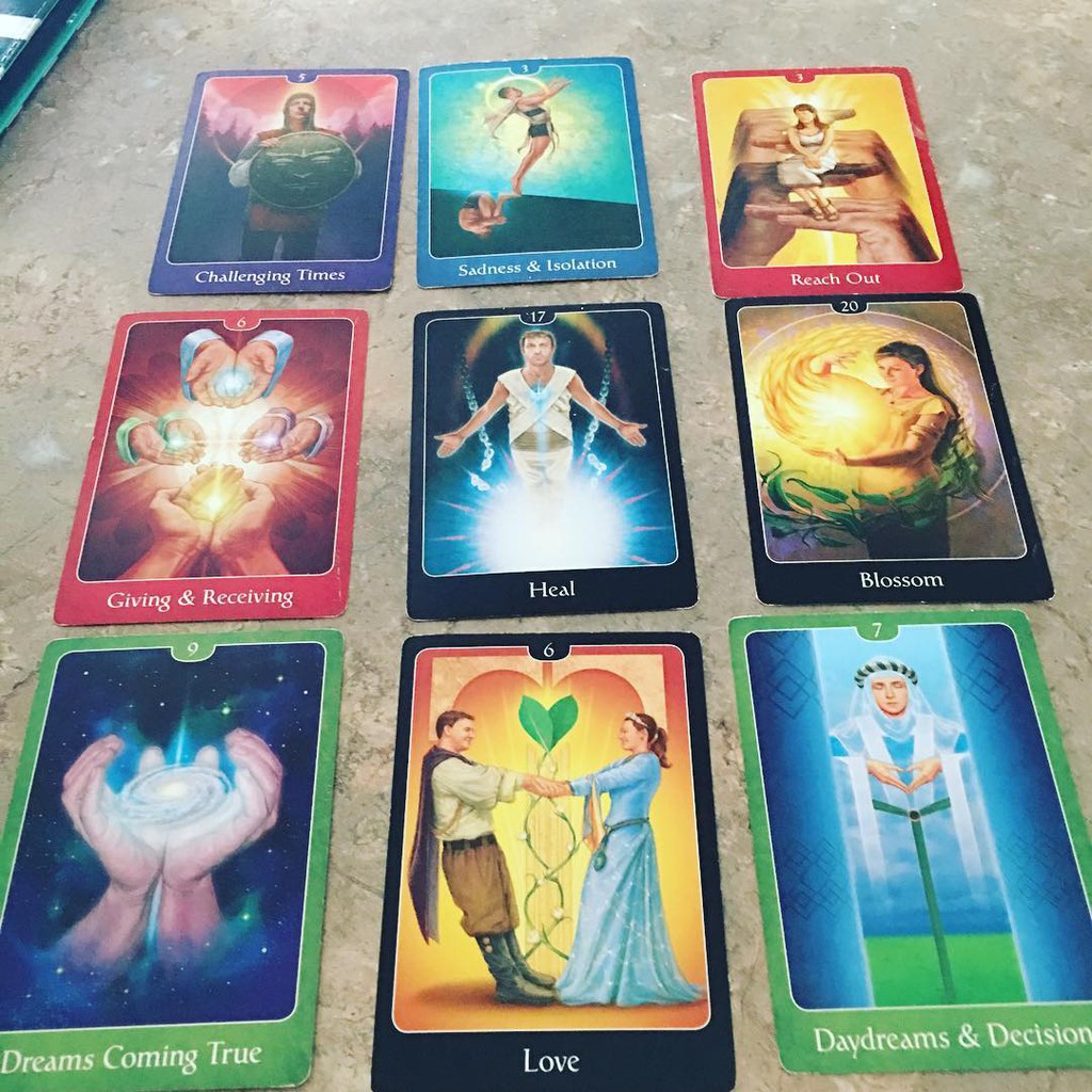 Bài Psychic Tarot for the Heart Oracle