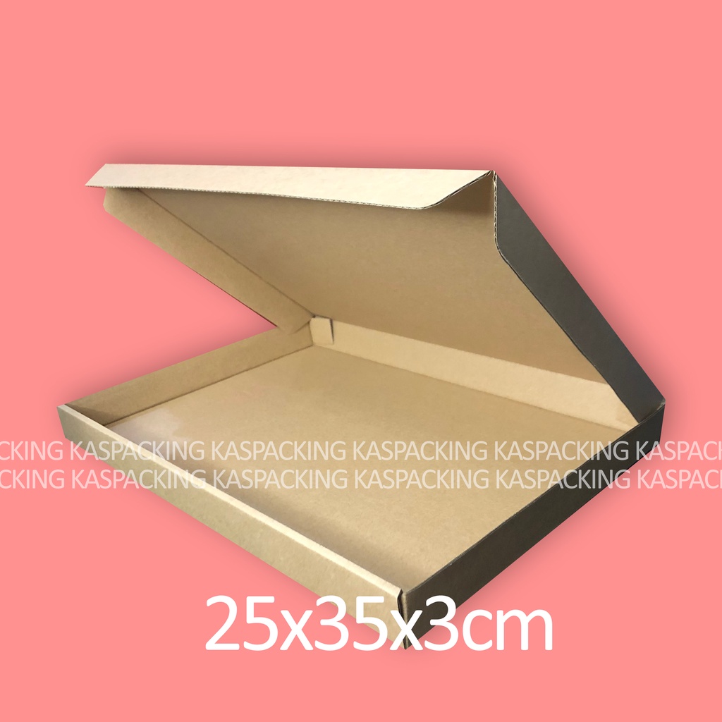 25x35x3 cm - 1 Thùng hộp carton để đựng hàng.