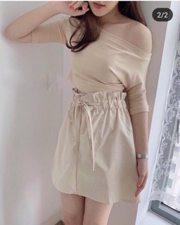 Áo thun croptop lệch vai