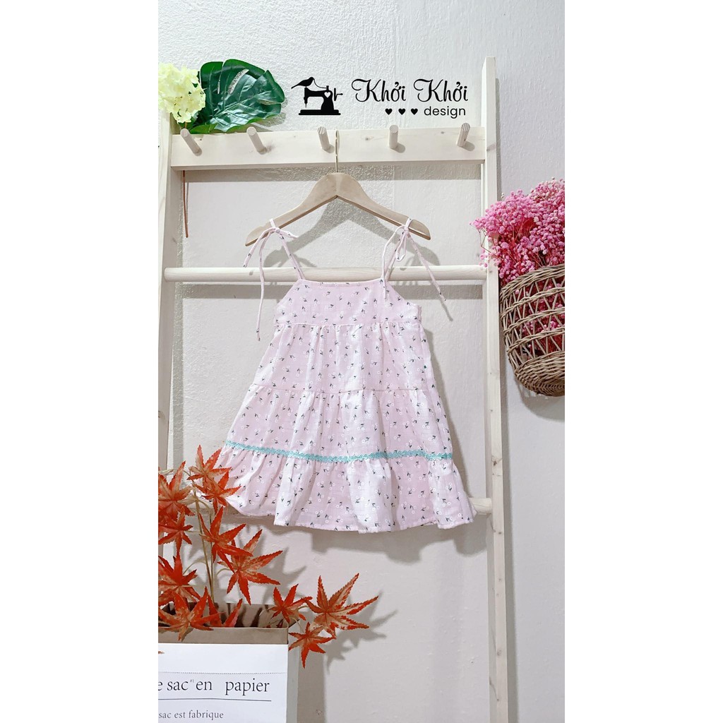 [HÀNG MAY THEO ĐƠN] Đầm cột dây thoải mái điều chỉnh cho bé với chất liệu đũi mềm in hoa cúc nhìa
