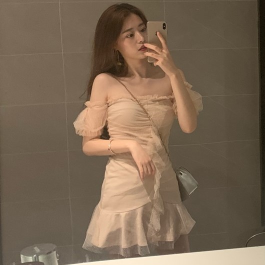 Order 10 ngày_đầm body đuôi cá trễ vai Mr2042