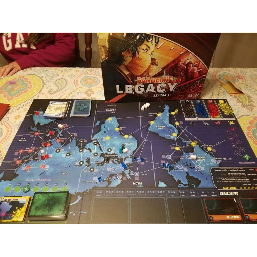 Board Game Pandemic Legacy Season 1 - Hậu Đại Dịch (Xanh, Đỏ)